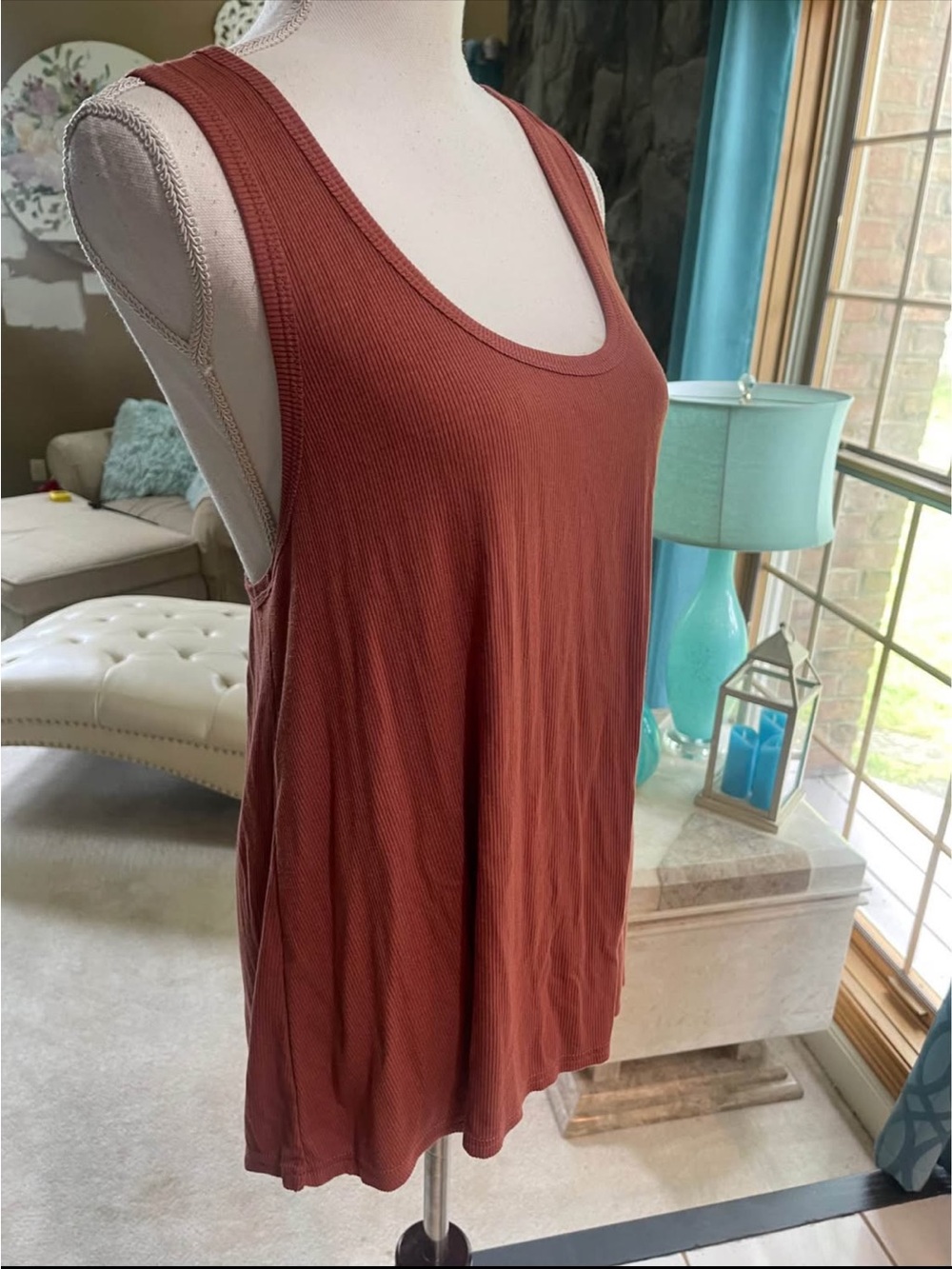 Anama NWT Scoop Neck Tunic/Tank Top Cinnamon Lg
Soft Ribbed Unique back view
